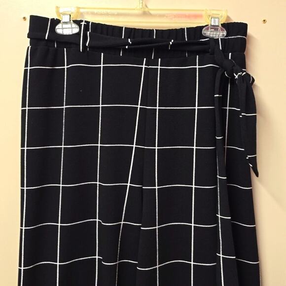 SWEET RAIN Stretchy Polyester Wide Leg Pull-on Pants - Picture 2 of 4